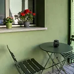 Guesthost - Casa Innocenza Apartment
