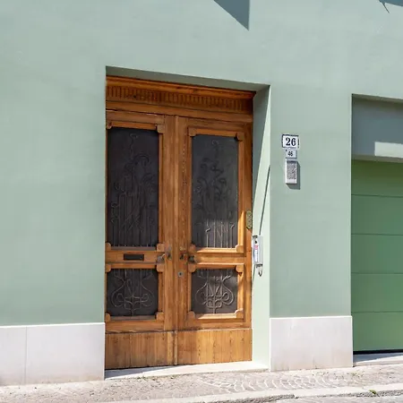 Guesthost - Casa Innocenza *