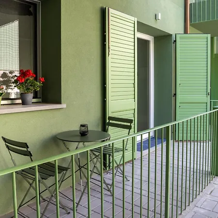 Guesthost - Casa Innocenza Apartman