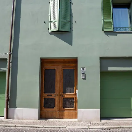 Guesthost - Casa Innocenza * Ravenna