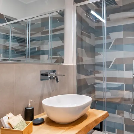 Guesthost - Casa Innocenza