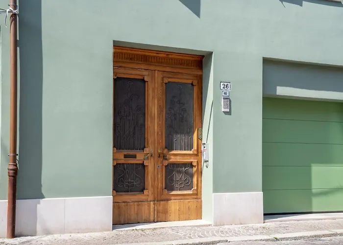 Guesthost - Casa Innocenza *